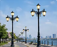 Cột đèn trang trí trong khu vực đô thị, ảnh minh họa